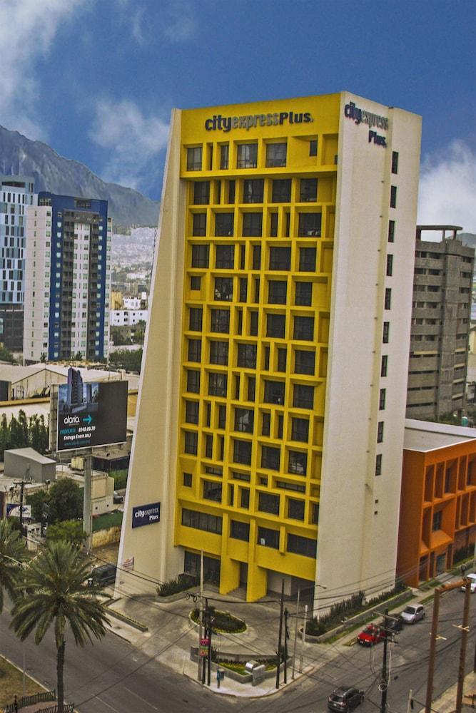 Hotel Express By Marriott Galerias 4*