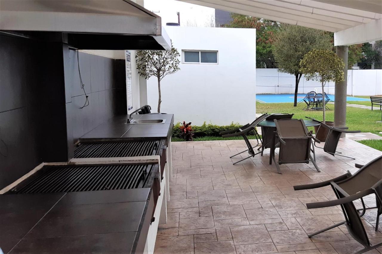 Smart Mty In Private With Pool