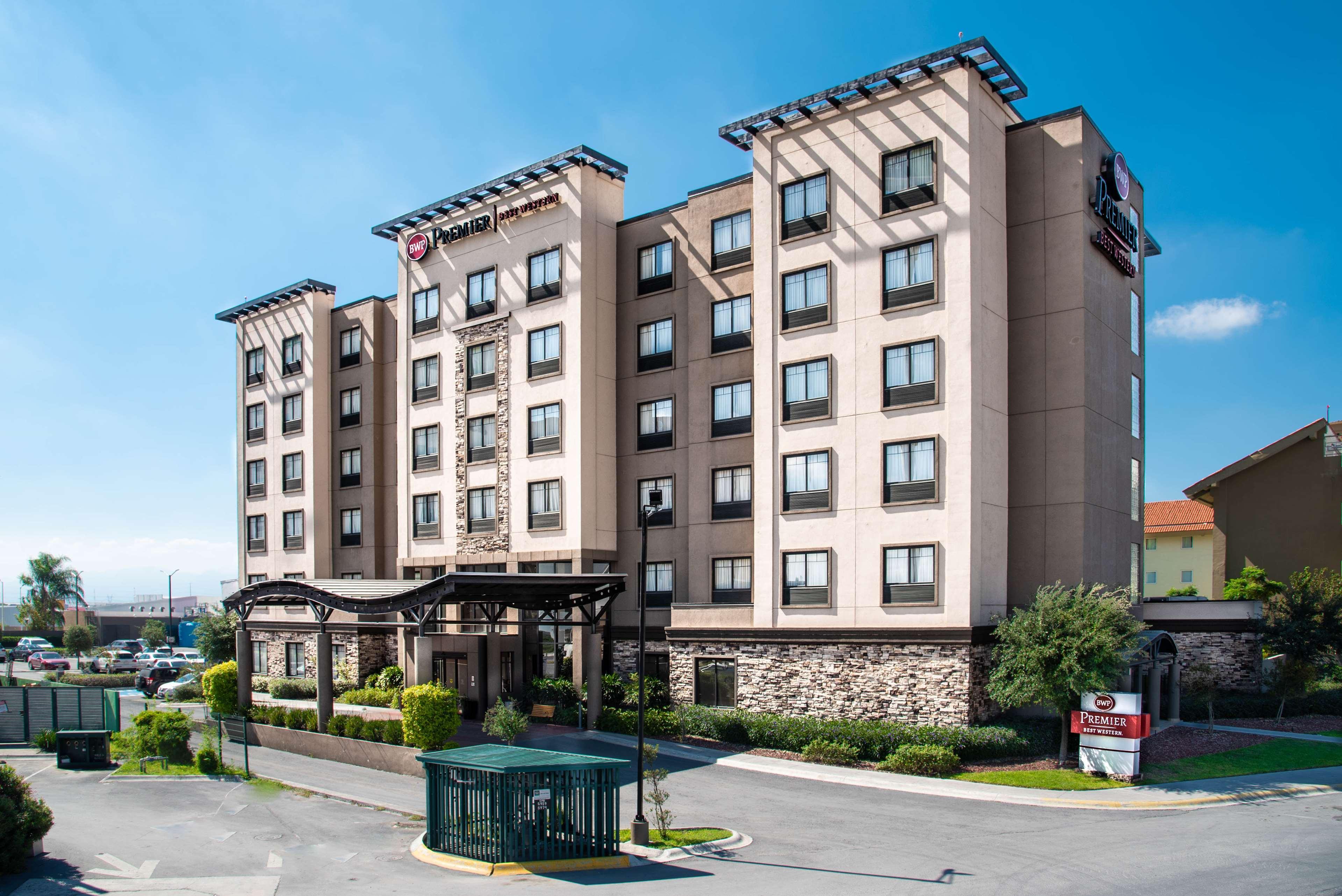 Western Premier Monterrey Aeropuerto 5*