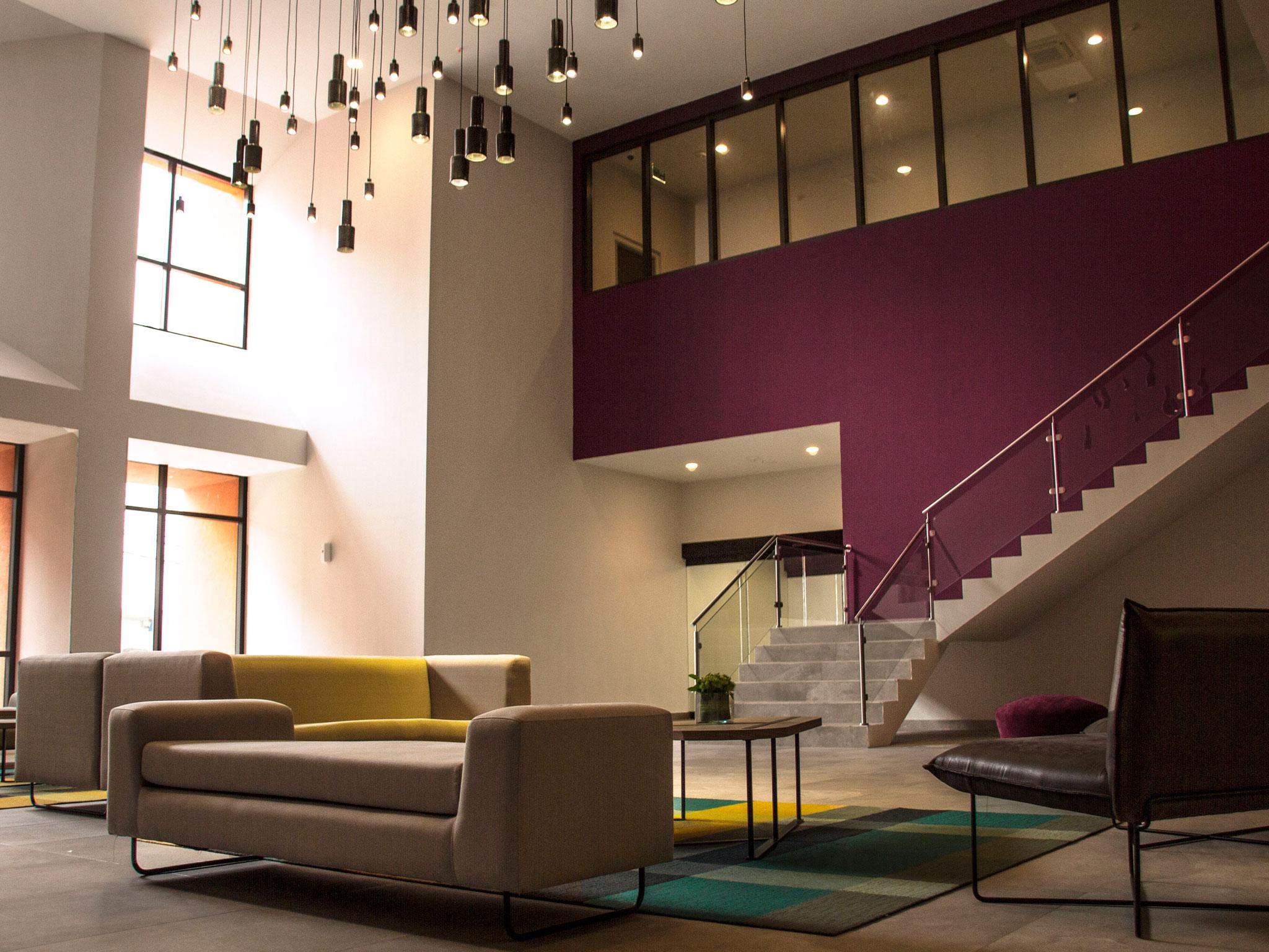 Express By Marriott Galerias Hotel 4*