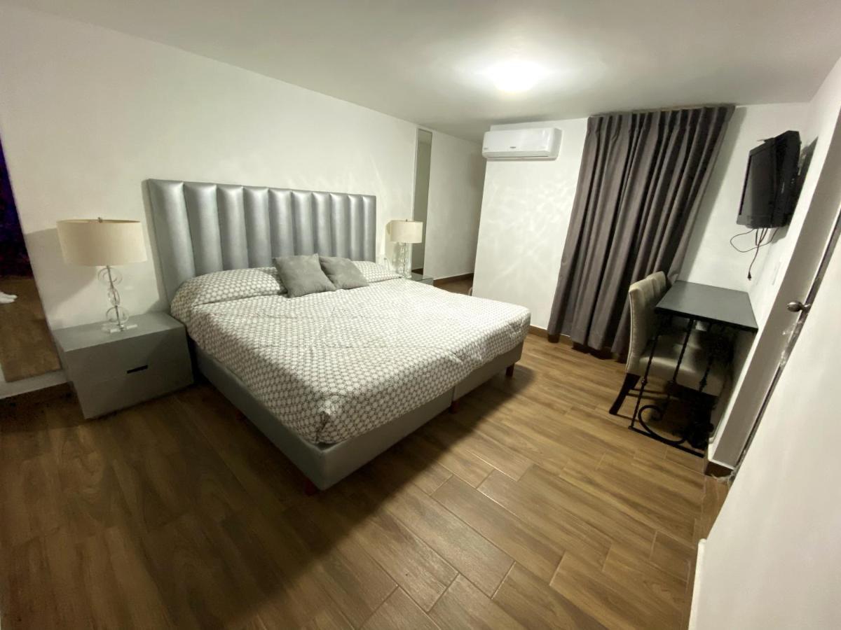 Hotel Ole Monterrey