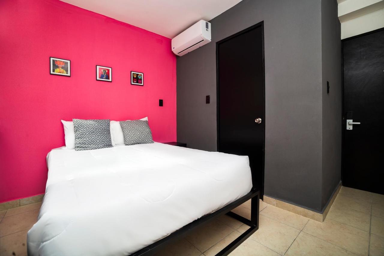 Capsule hotel Adhoc Cintermex Monterrey