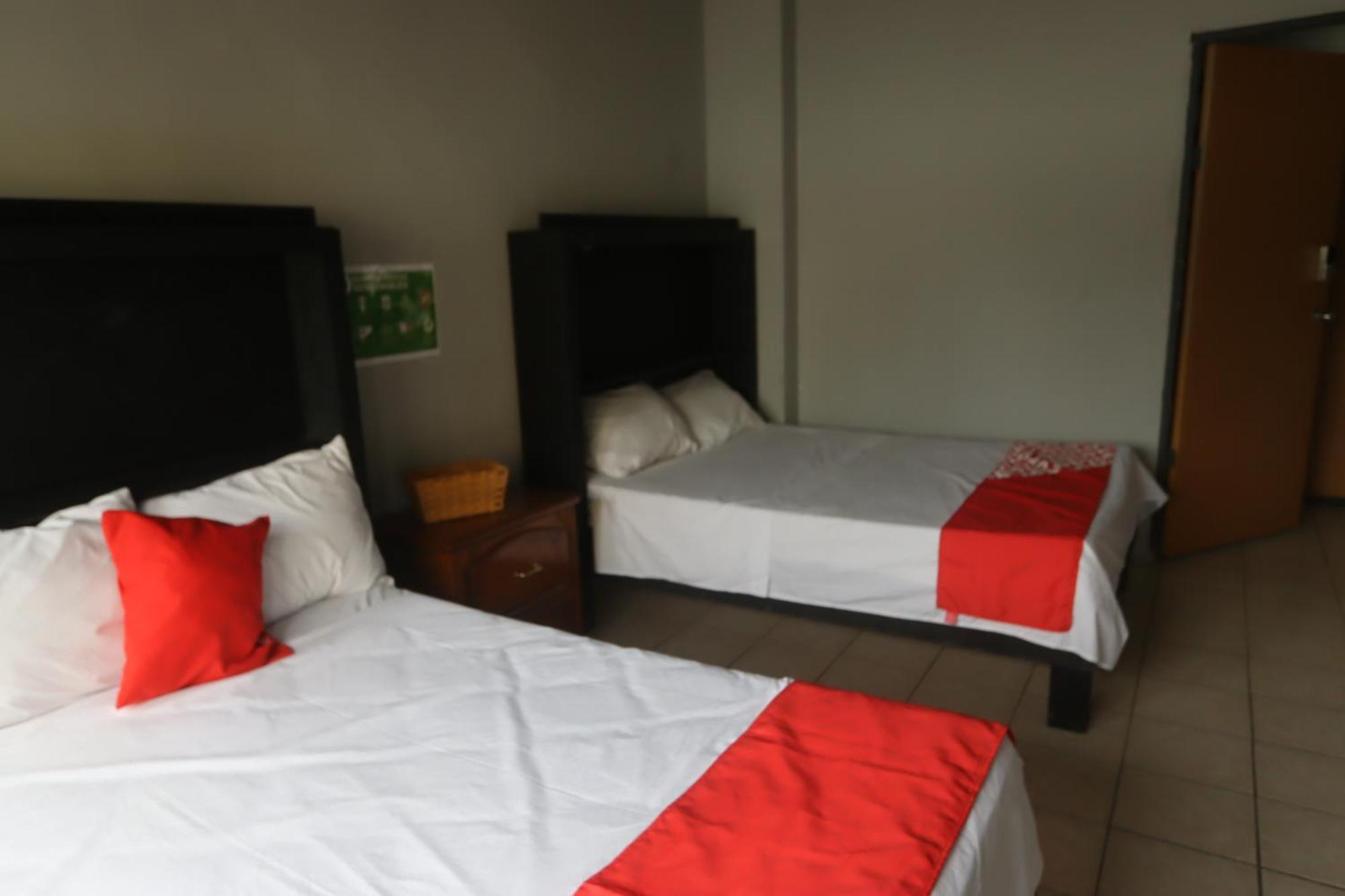 Barrio Antiguo Hk Hotel