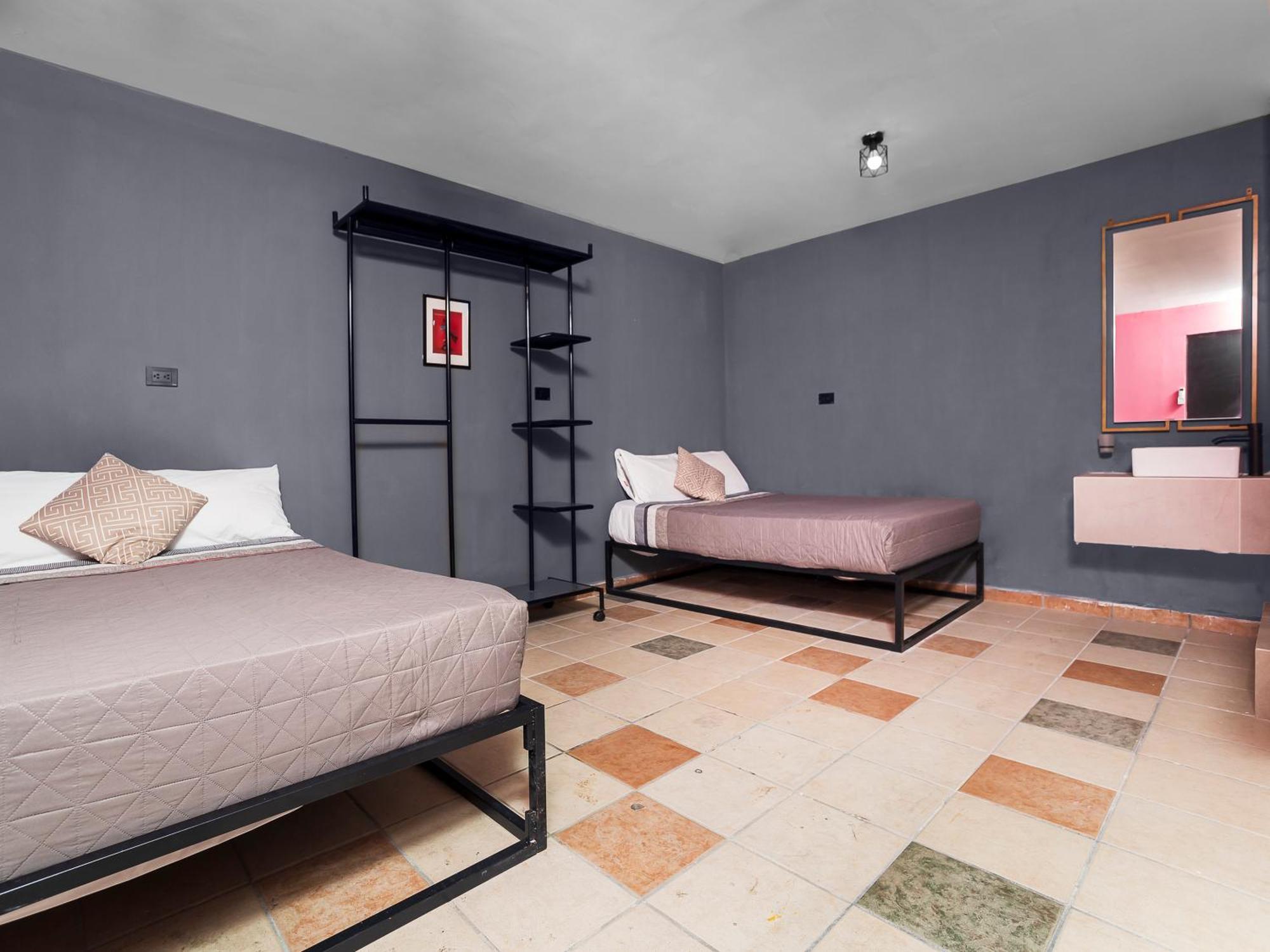 Adhoc Cintermex Capsule hotel Monterrey