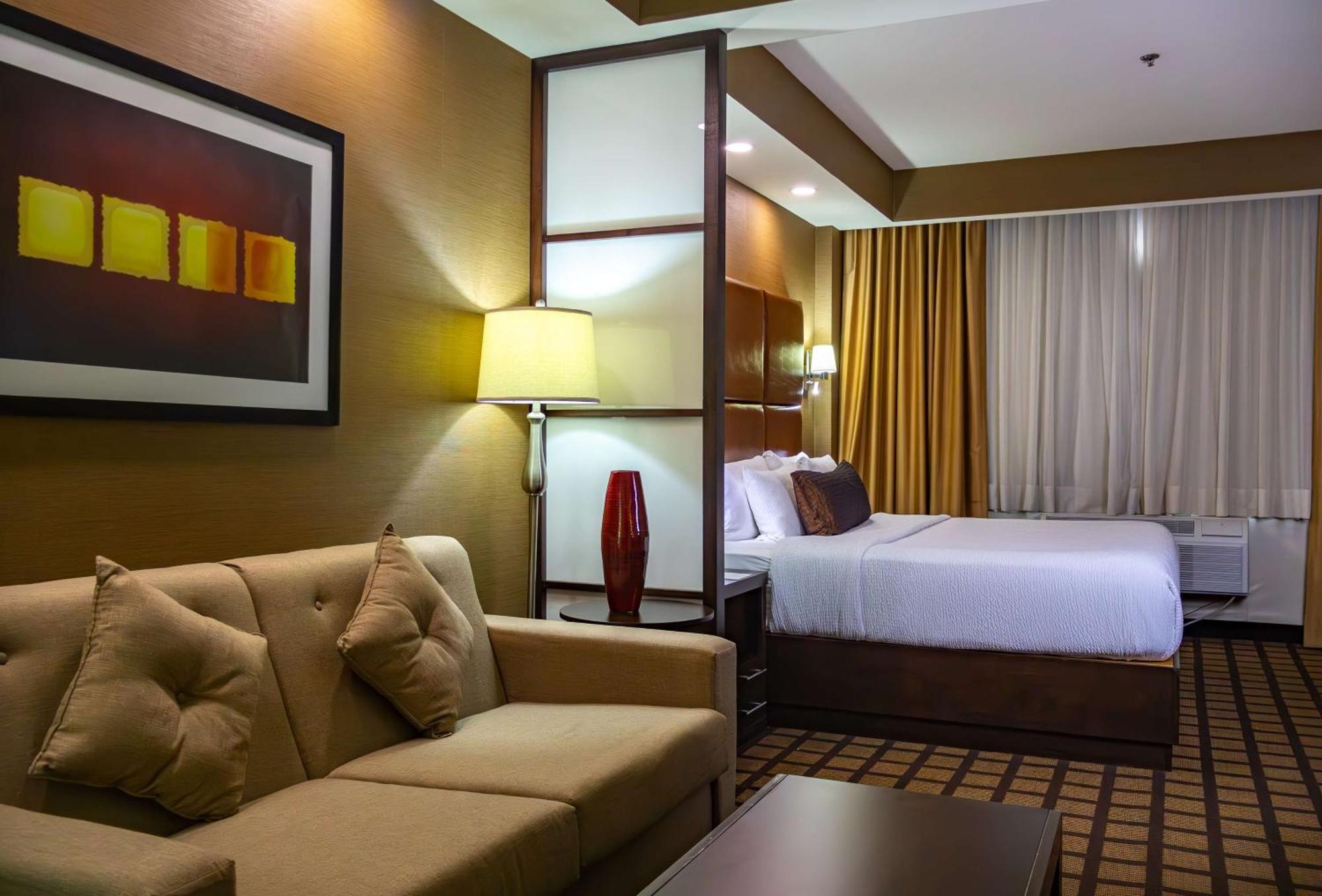 Western Premier Monterrey Aeropuerto Hotel 5*
