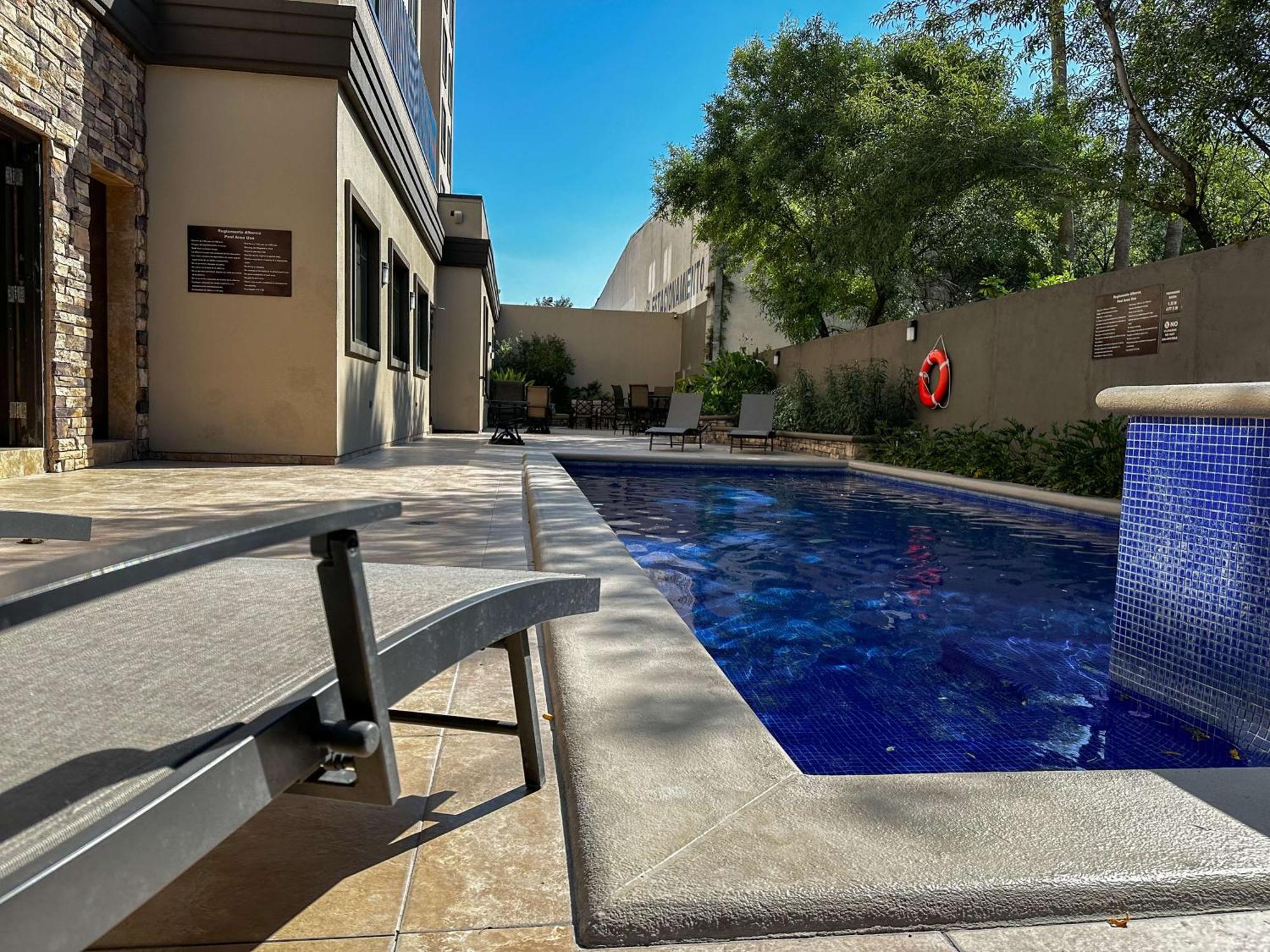 Western Premier Monterrey Aeropuerto Hotel 5*