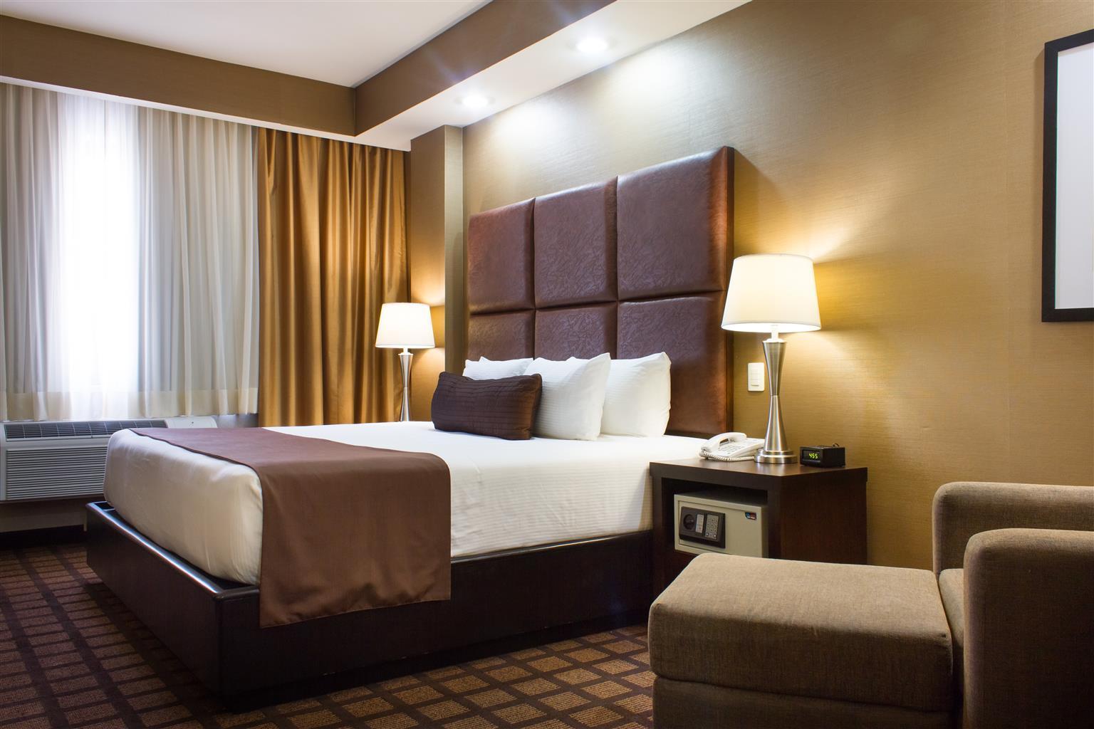 Western Premier Monterrey Aeropuerto 5*