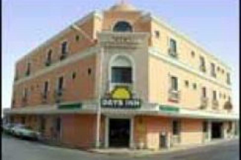 Hotel Days Zaragoza Monterrey