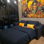 1609 Barrio W