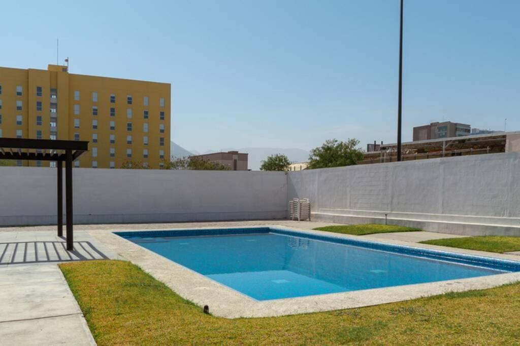 Comodo Acogedor Apt. 1er Piso A 8min De Fundidora *