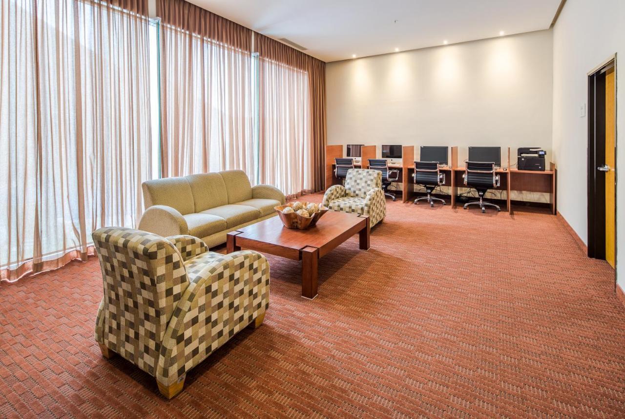 Crowne Plaza Monterrey Aeropuerto By Ihg 5*