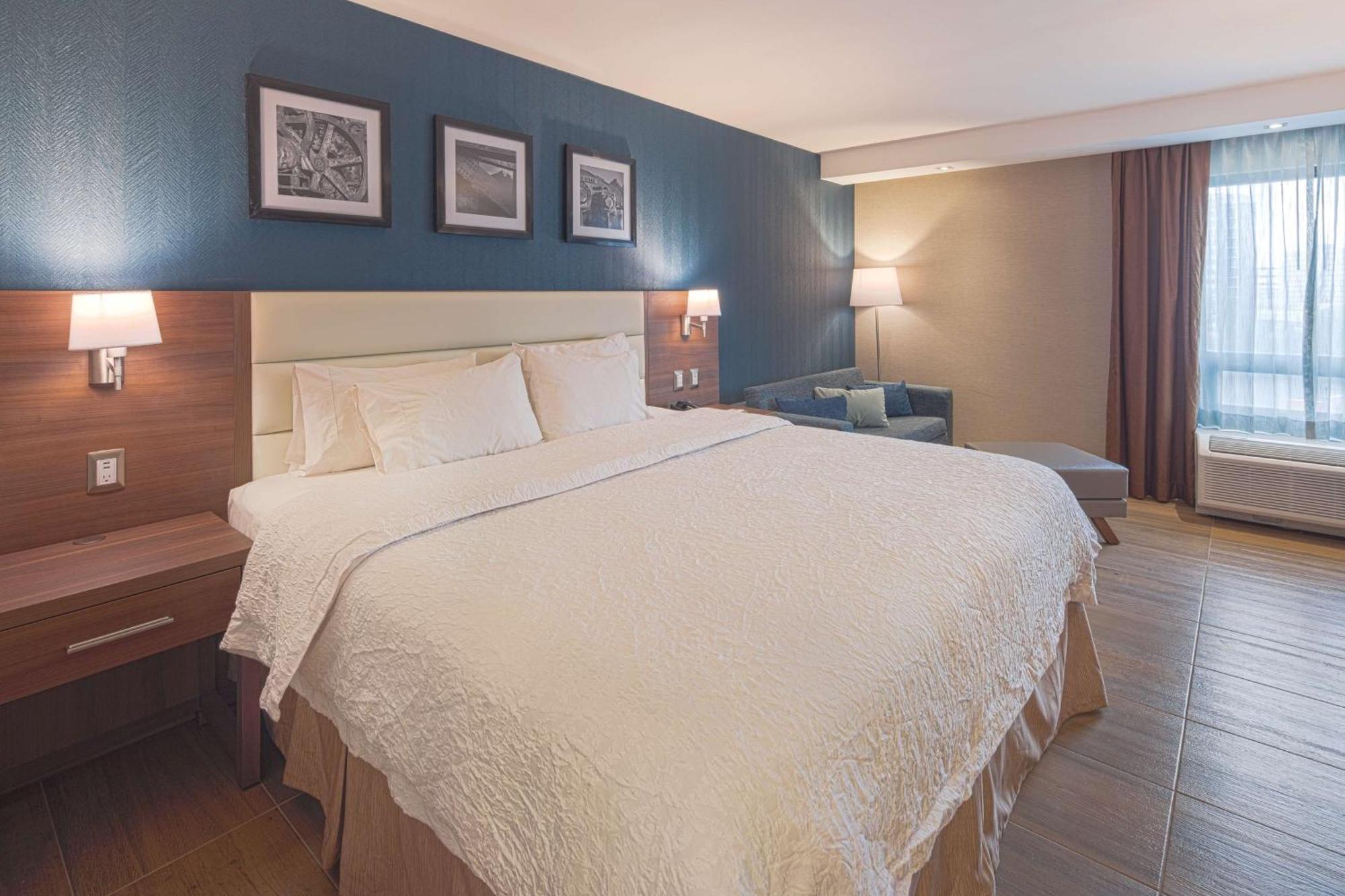 Hampton By Hilton Galerias Obispado Hotel 4*