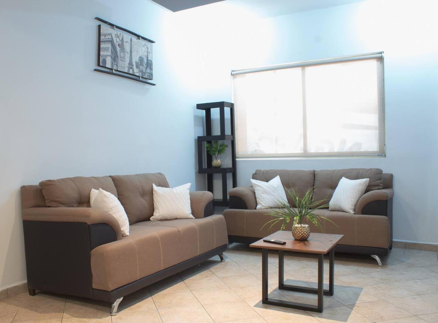 Apartment Linda Vista, La Mejor Ubicacion, 5 Min Fundidora - Lv11 -