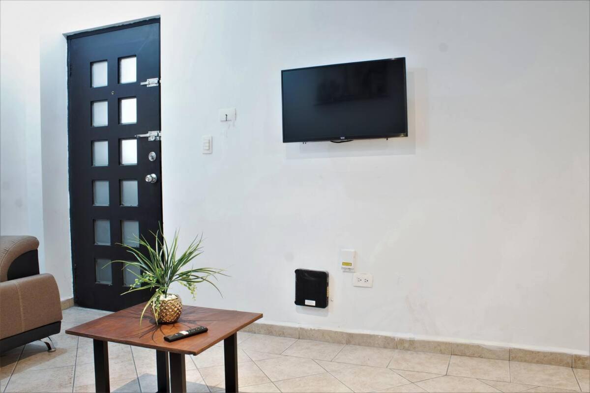 Linda Vista, La Mejor Ubicacion, 5 Min Fundidora - Lv11 - Apartment *