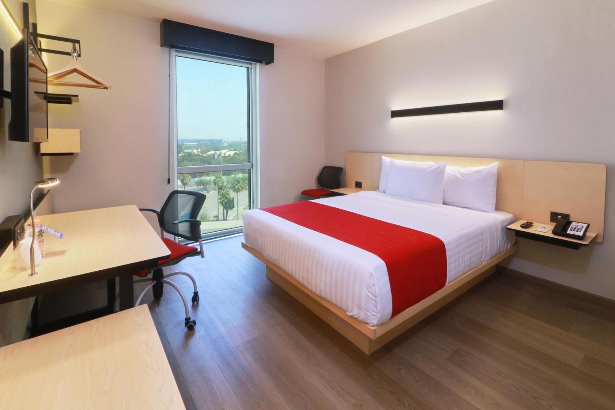 Hotel Express By Marriott Universidad Monterrey