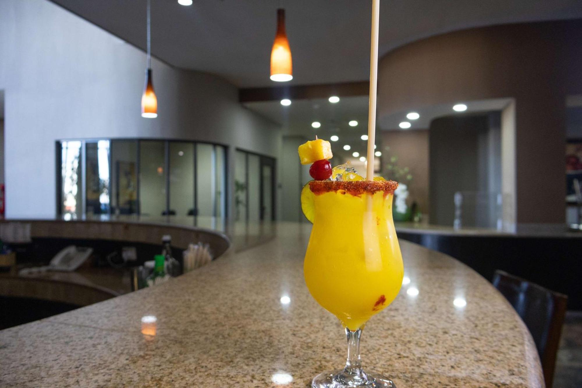 Western Premier Monterrey Aeropuerto Hotel 5*