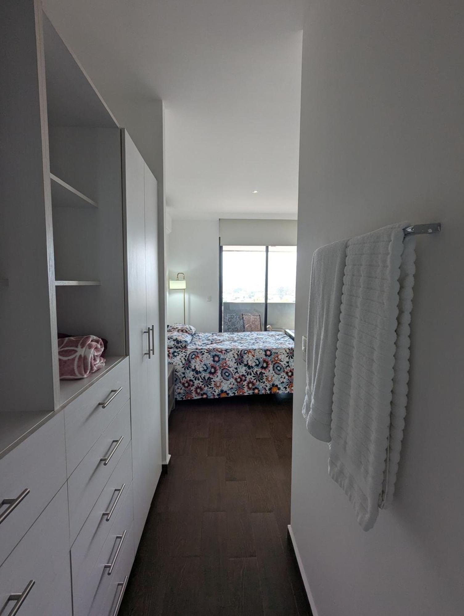 Apartamento Moderno Ubicacion Vistas Seguridad Y Estilo