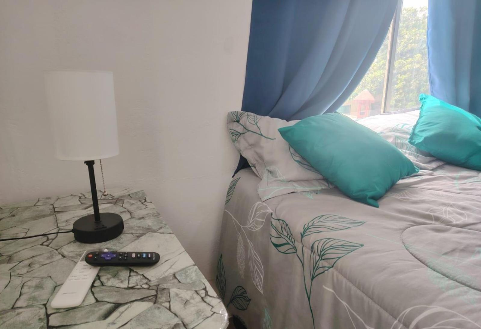 Mitras Norte Comodo Cerca Metro-ecovia Apartment Monterrey