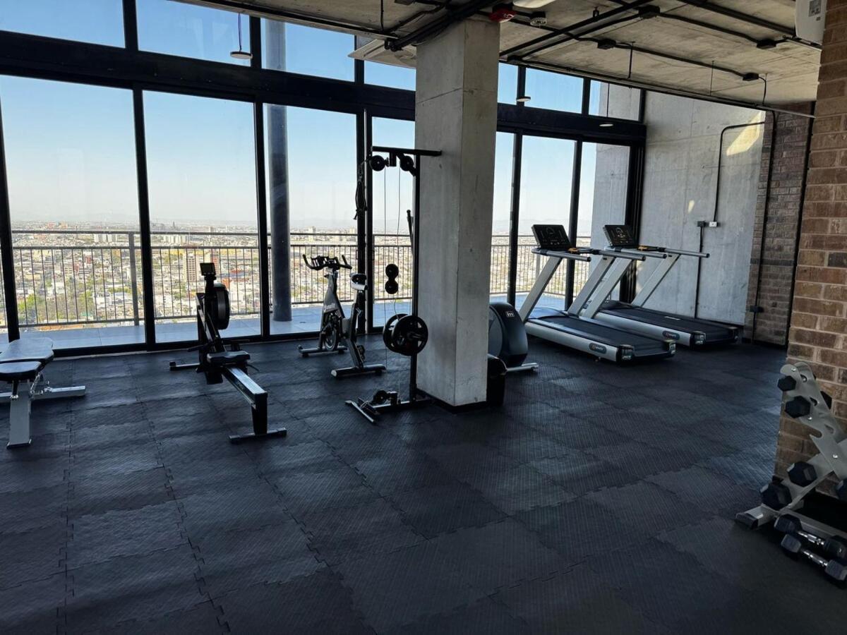 Furnished & Equipment With Beautiful Views In Mty Downtown Apartment *