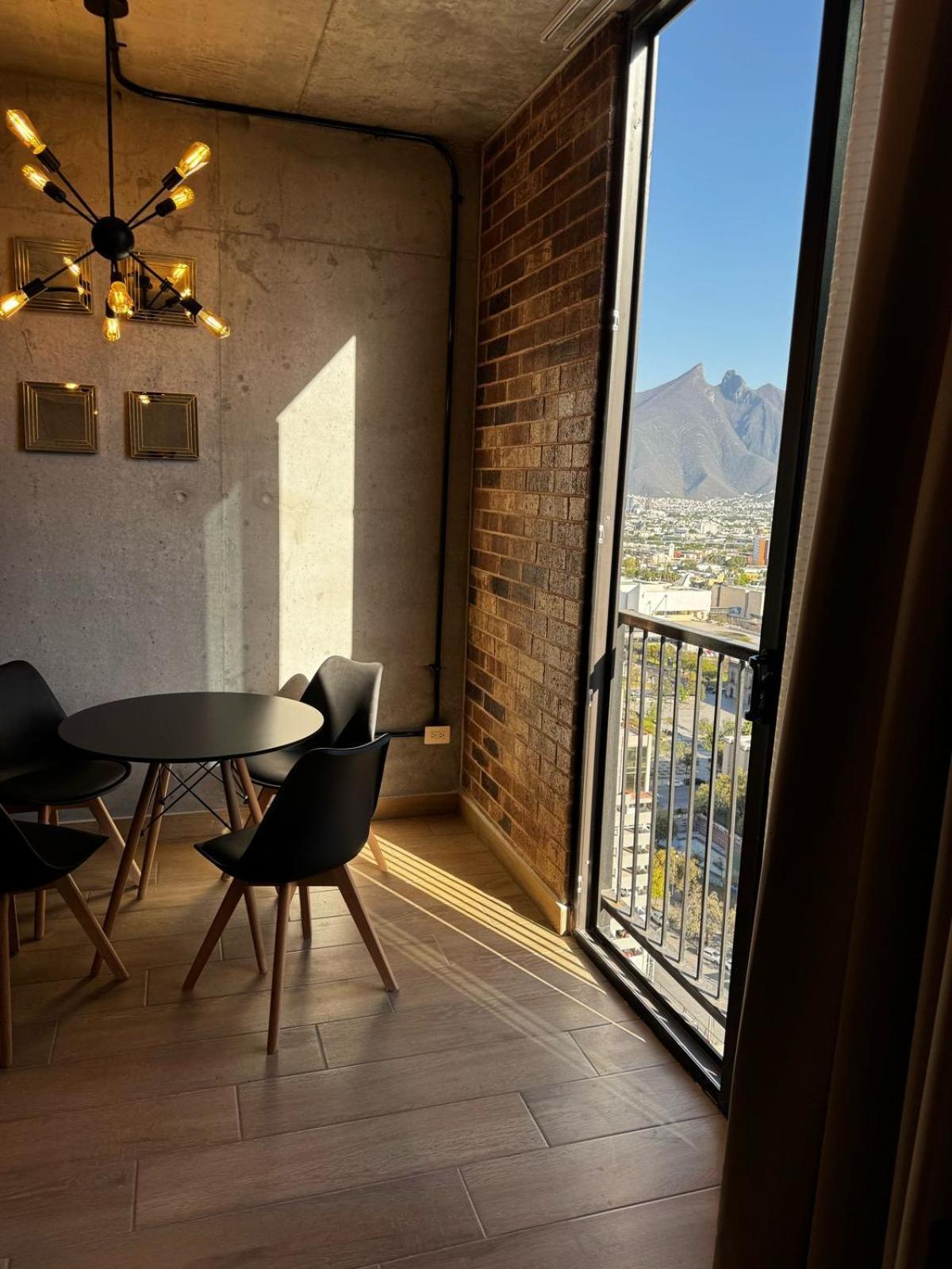 Furnished & Equipment With Beautiful Views In Mty Downtown