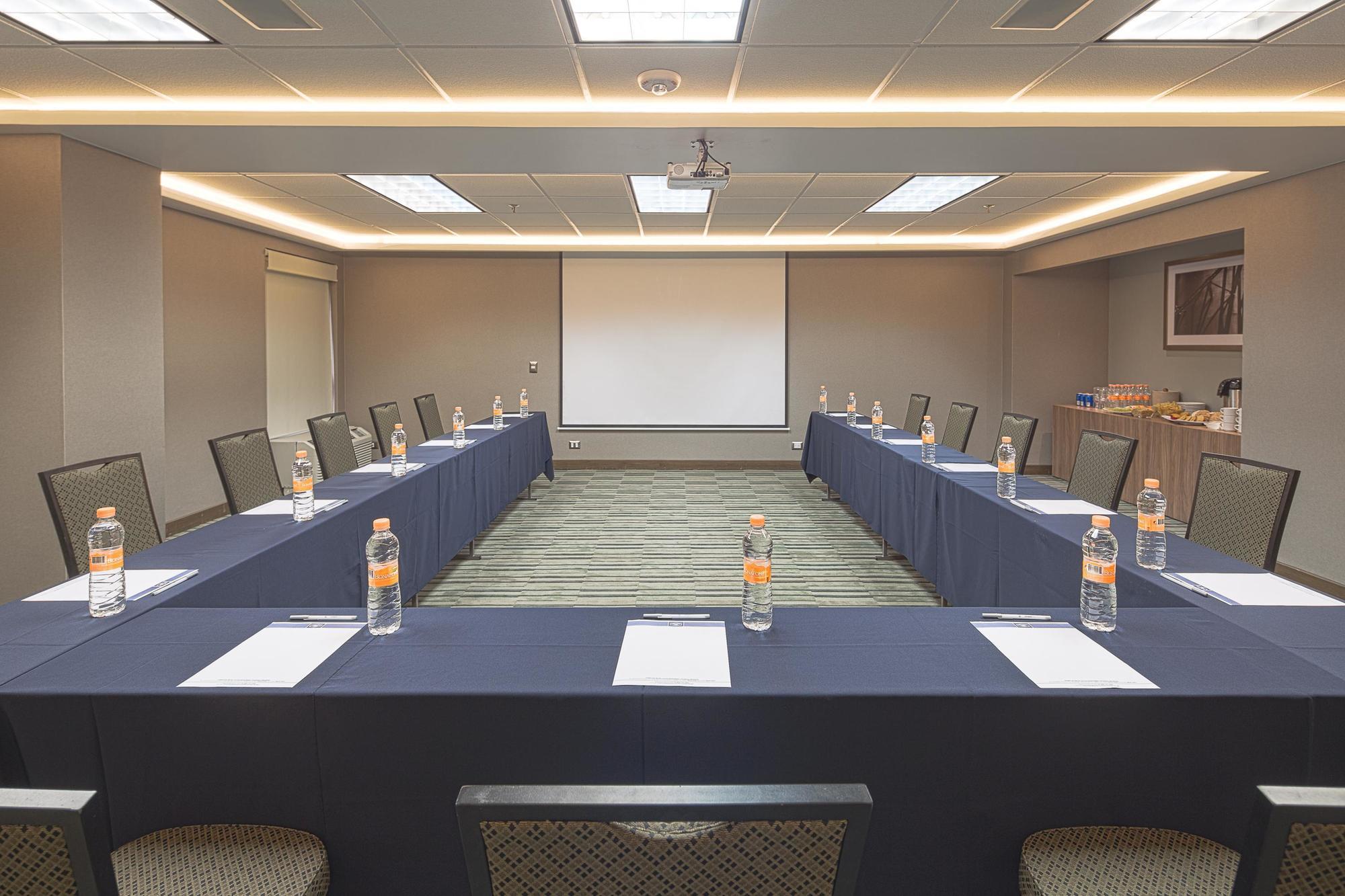 Hotel Hampton By Hilton Galerias Obispado