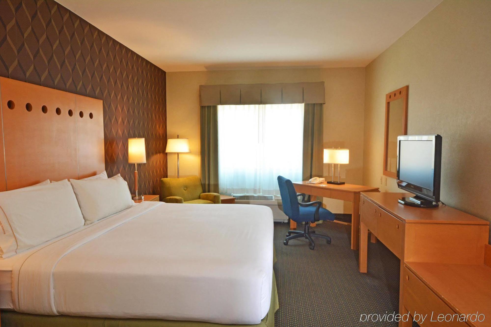Express&suites Monterrey Aeropuerto, An Ihg