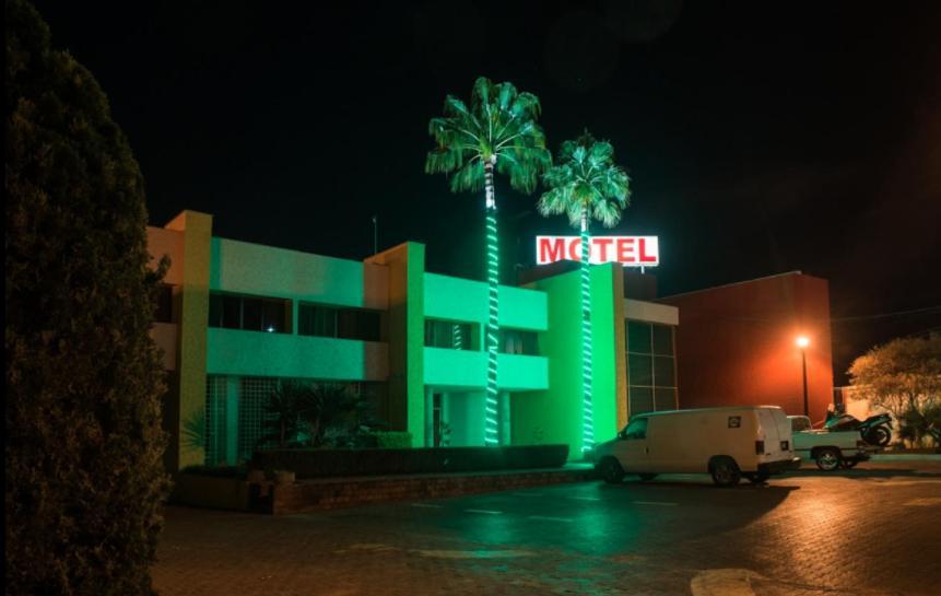 De La Montana Motel