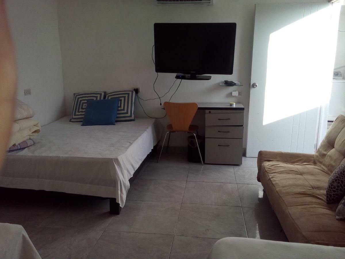 Guest house Casa A 7 Min Aeropuerto De Monterrey *