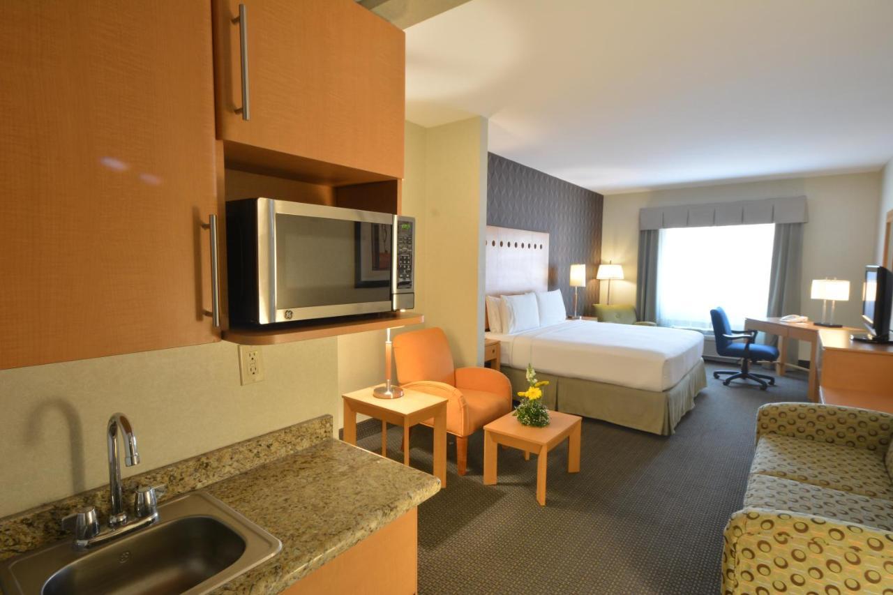 Express&suites Monterrey Aeropuerto, An Ihg Hotel 4*