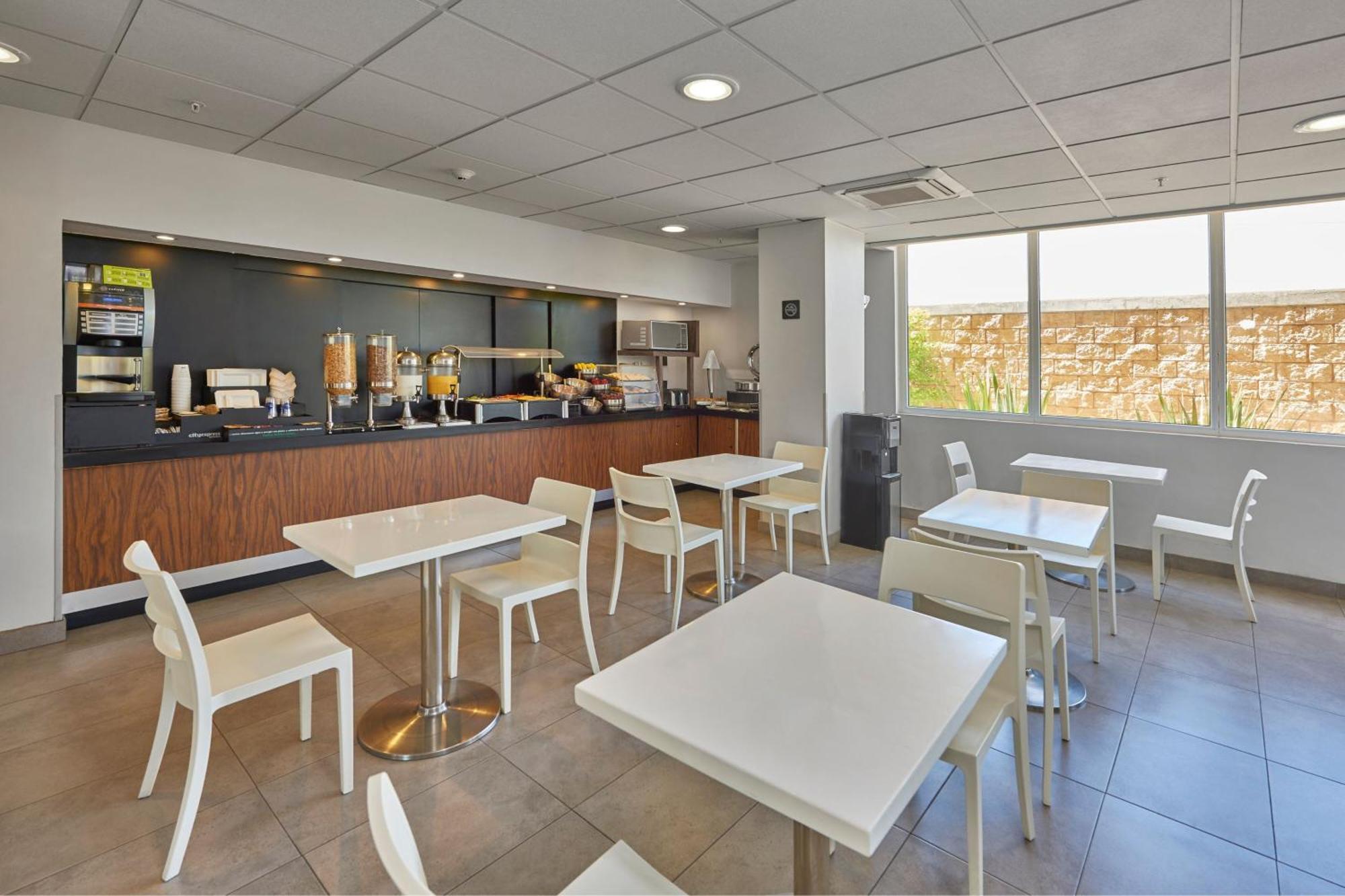 Express By Marriott Monterrey Norte 4*