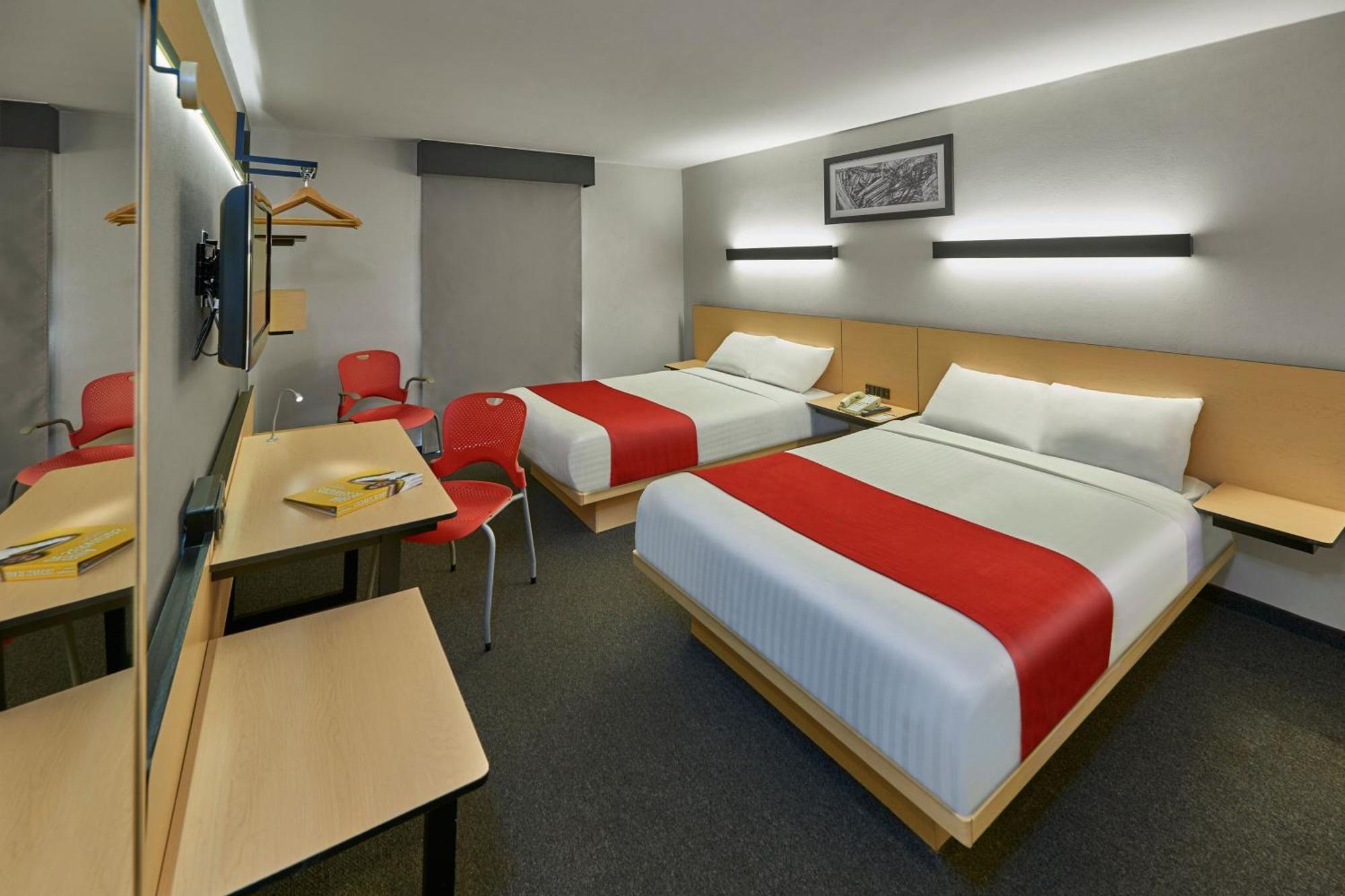 Hotel Express By Marriott Monterrey Norte
