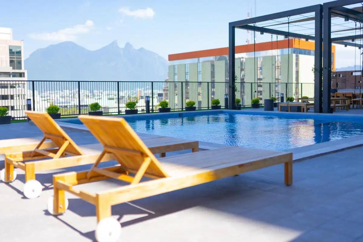 Apartamento Lux 2 Bedroom Apartment, Swimming Pool, Gym And Free Parking Spot In Macro Plaza Area Monterrey