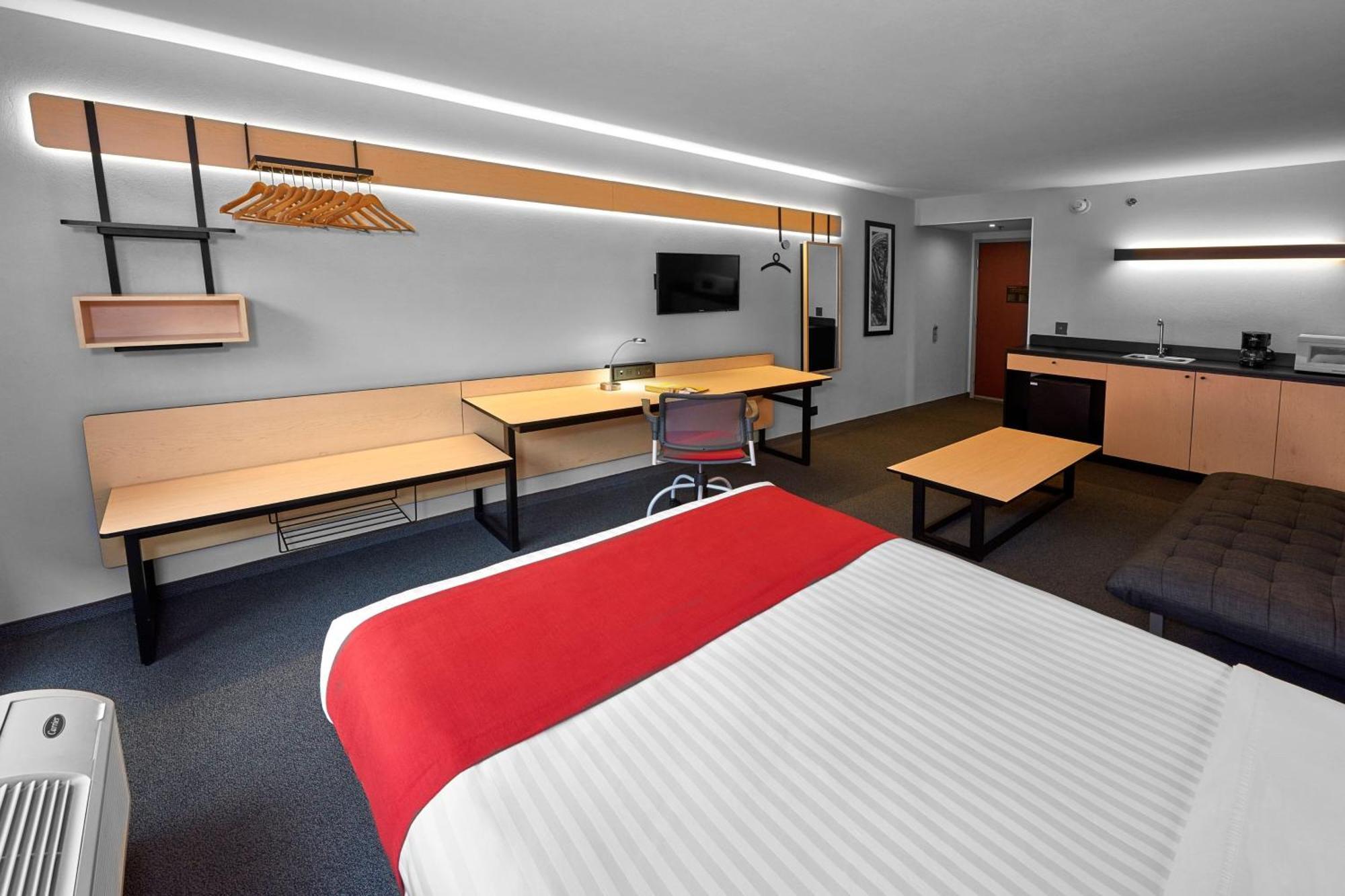 Hotel Express By Marriott Monterrey Norte 4*