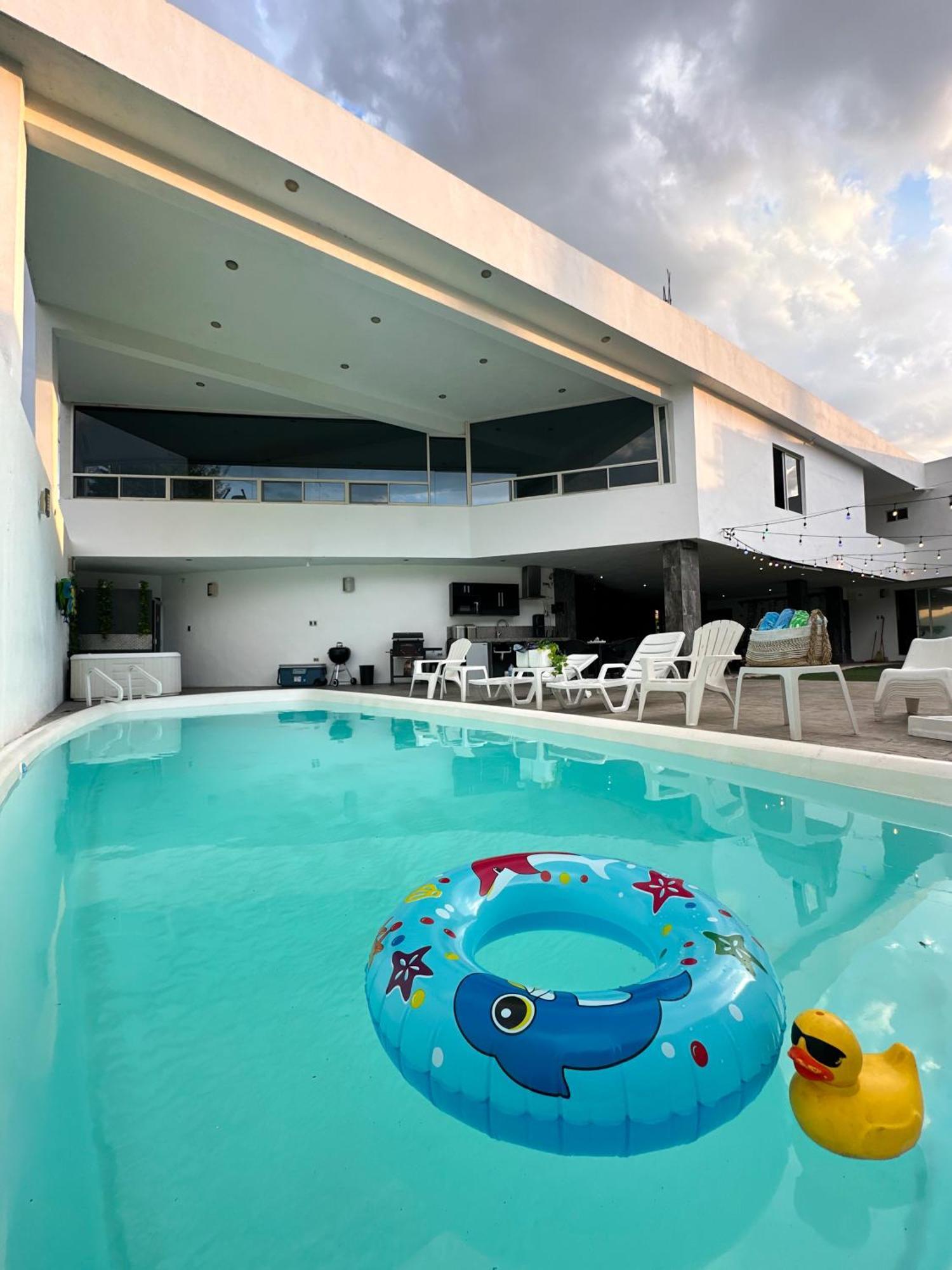 Residencia En Apodaca Nuevo Leon *