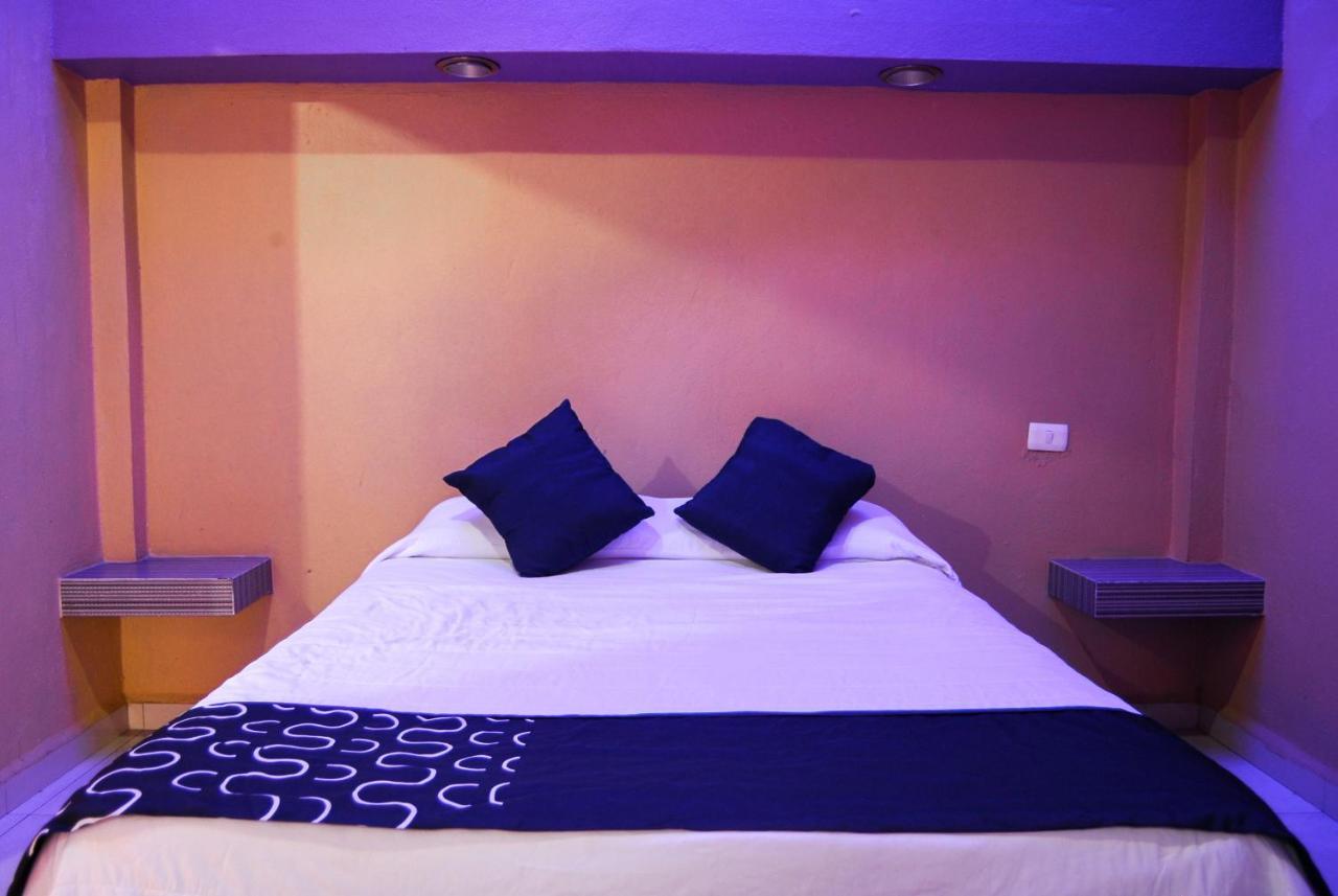 Hotel Oasis Monterrey